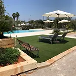White Pool 5p - Gallipoli بيت للعطل