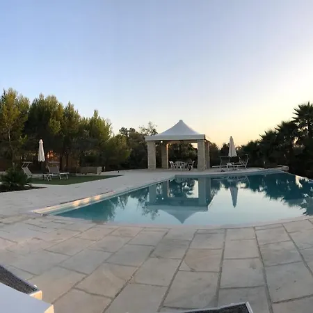 White Pool 5p - Gallipoli * 马蒂诺